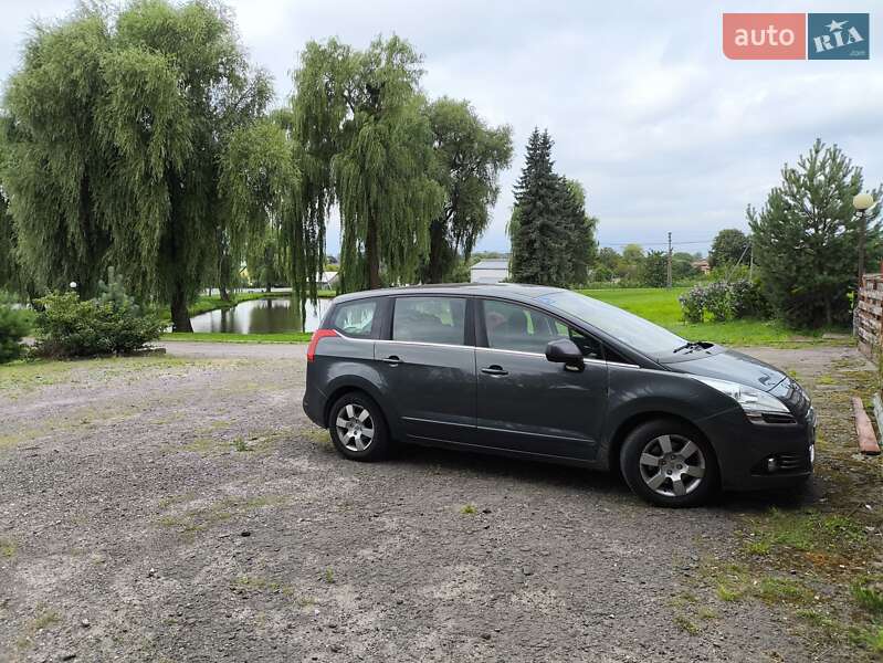 Peugeot 5008 2010