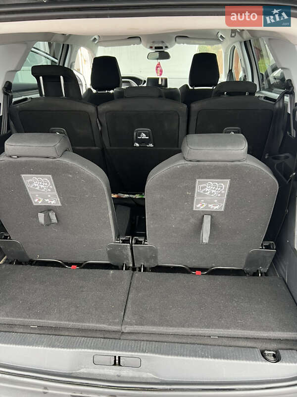 Внедорожник / Кроссовер Peugeot 5008 2017 в Ужгороде фото 11 Внедорожник / Кроссовер Peugeot 5008 2017 в Ужгороде