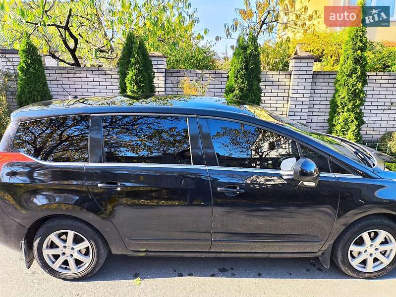 Микровэн Peugeot 5008 2009 в Виннице