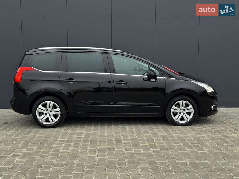 Микровэн Peugeot 5008 2011 в Луцке