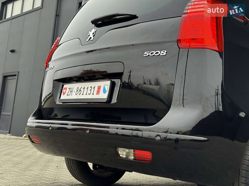 Микровэн Peugeot 5008 2011 в Луцке