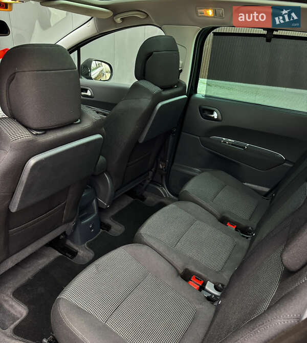 Микровэн Peugeot 5008 2011 в Луцке