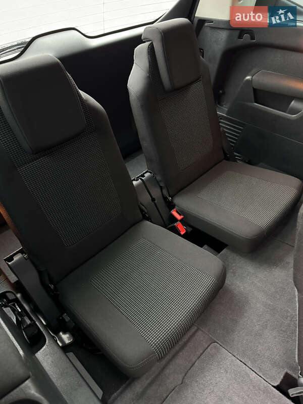 Микровэн Peugeot 5008 2011 в Луцке