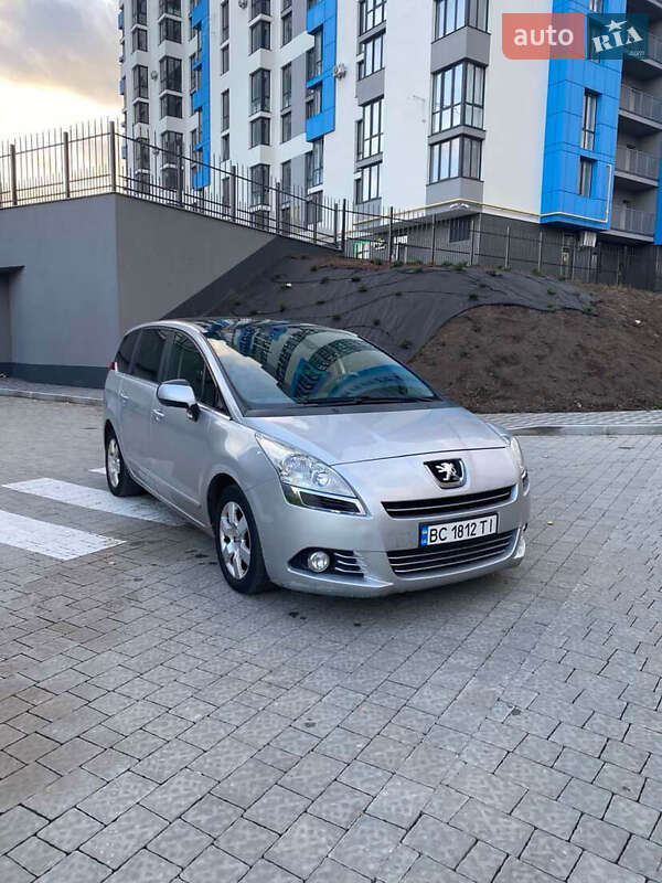 Микровэн Peugeot 5008 2011 в Львове фото 2 Микровэн Peugeot 5008 2011 в Львове
