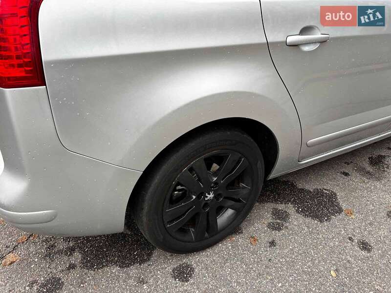 Микровэн Peugeot 5008 2010 в Запорожье фото 12 Микровэн Peugeot 5008 2010 в Запорожье