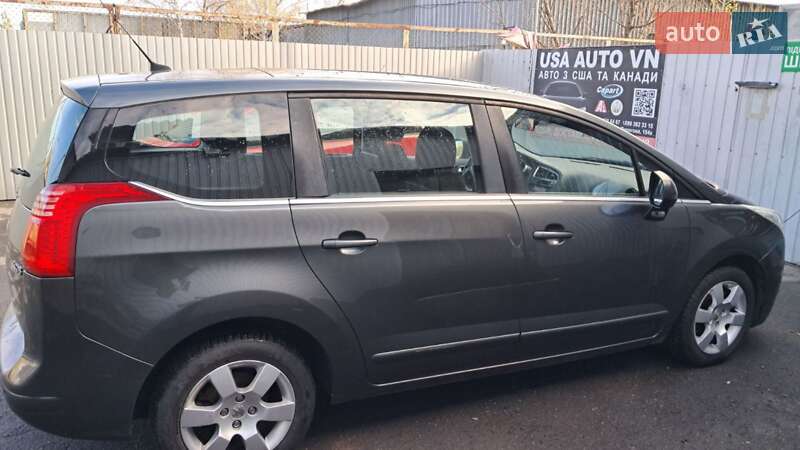 Микровэн Peugeot 5008 2010 в Виннице