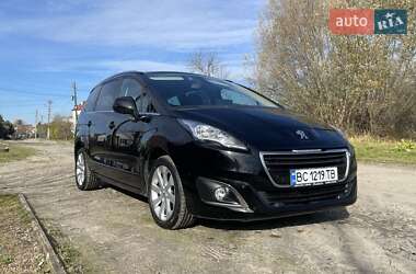 Микровэн Peugeot 5008 2015 в Львове