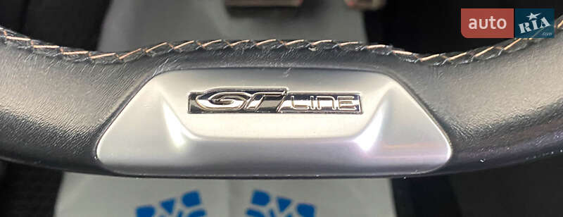 Позашляховик / Кросовер Peugeot 5008 2018 в Львові фото 18 Позашляховик / Кросовер Peugeot 5008 2018 в Львові