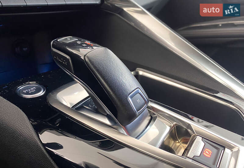 Позашляховик / Кросовер Peugeot 5008 2018 в Львові фото 20 Позашляховик / Кросовер Peugeot 5008 2018 в Львові
