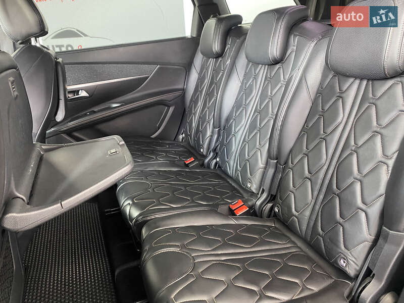 Позашляховик / Кросовер Peugeot 5008 2018 в Львові фото 12 Позашляховик / Кросовер Peugeot 5008 2018 в Львові