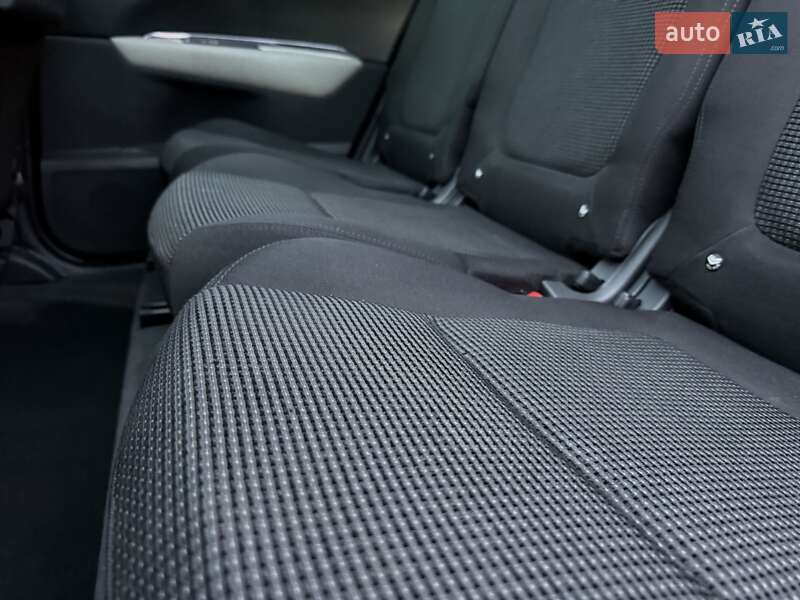 Мікровен Peugeot 5008 2011 в Рівному