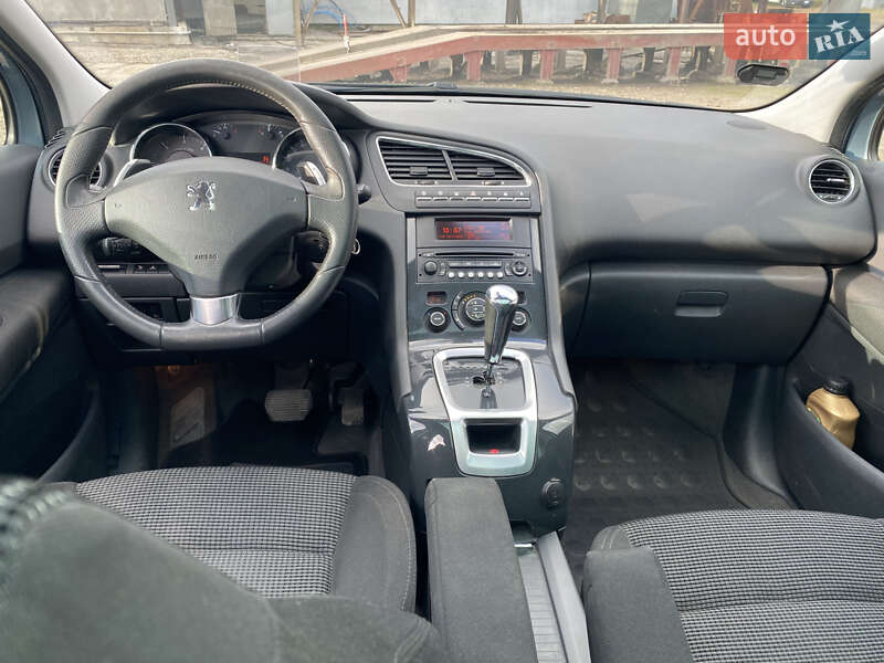 Микровэн Peugeot 5008 2010 в Нововолынске фото 18 Микровэн Peugeot 5008 2010 в Нововолынске