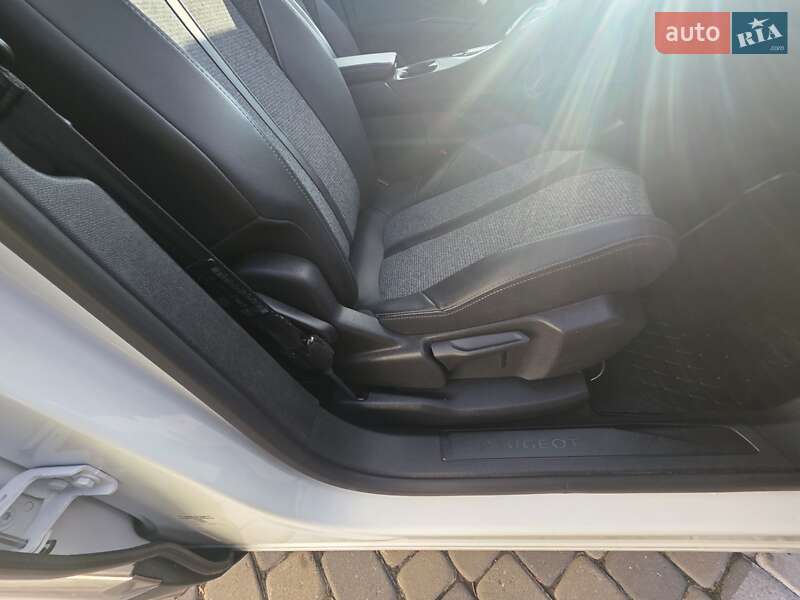 Внедорожник / Кроссовер Peugeot 5008 2019 в Ивано-Франковске фото 55 Внедорожник / Кроссовер Peugeot 5008 2019 в Ивано-Франковске