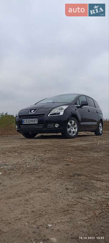 Микровэн Peugeot 5008 2010 в Черкассах