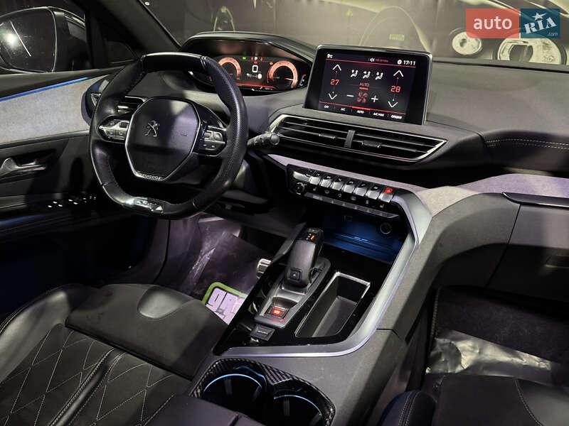 Внедорожник / Кроссовер Peugeot 5008 2018 в Одессе