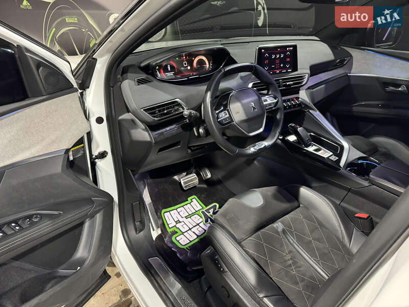 Внедорожник / Кроссовер Peugeot 5008 2018 в Одессе