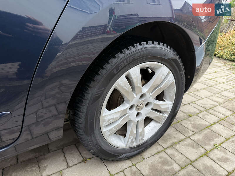 Микровэн Peugeot 5008 2009 в Трускавце