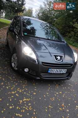 Мікровен Peugeot 5008 2009 в Радивиліві