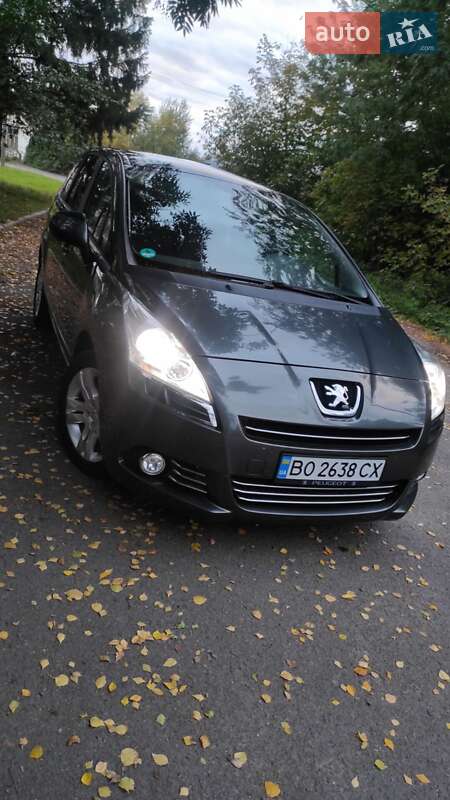 Микровэн Peugeot 5008 2009 в Радивилове