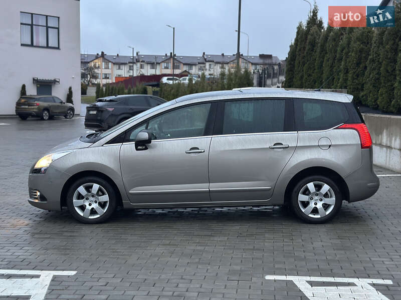 Микровэн Peugeot 5008 2011 в Ровно