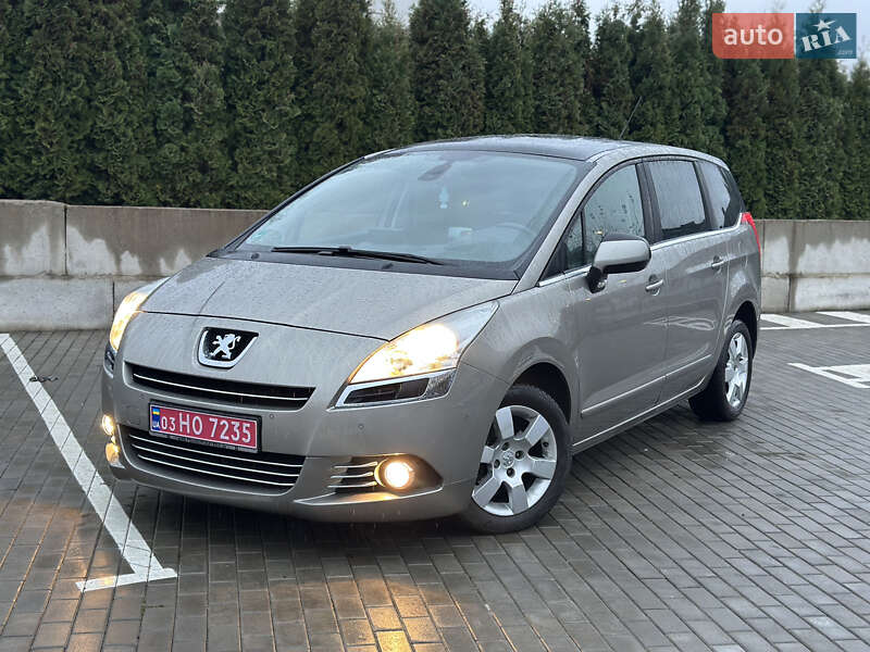 Микровэн Peugeot 5008 2011 в Ровно