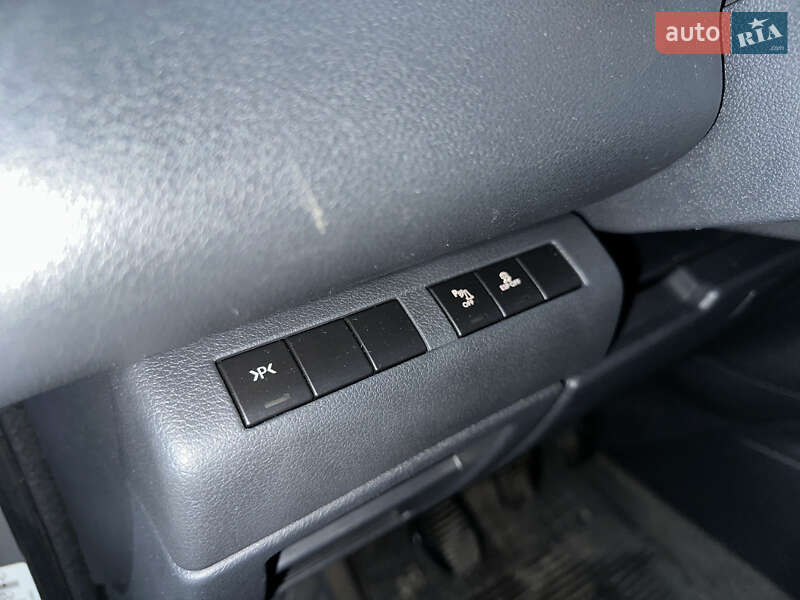 Микровэн Peugeot 5008 2011 в Ровно