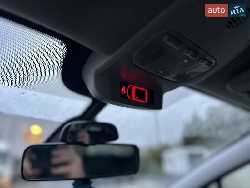 Микровэн Peugeot 5008 2011 в Ровно