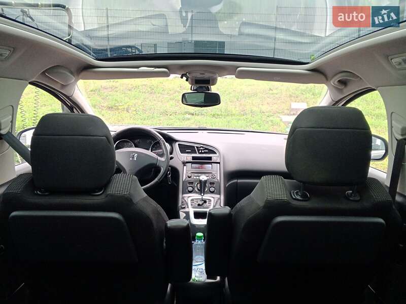 Мікровен Peugeot 5008 2010 в Львові