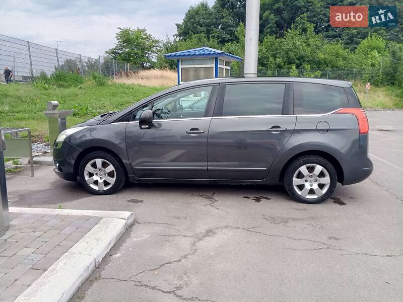 Мікровен Peugeot 5008 2010 в Львові
