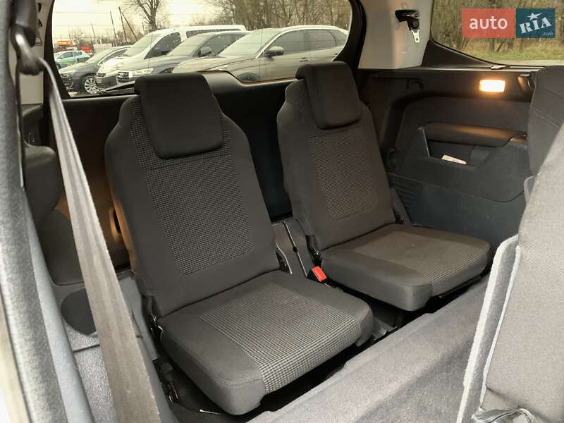 Мікровен Peugeot 5008 2011 в Бердичеві