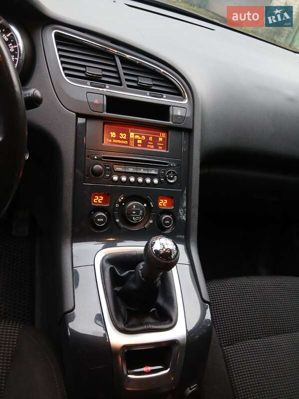 Микровэн Peugeot 5008 2009 в Калуше фото 14 Микровэн Peugeot 5008 2009 в Калуше