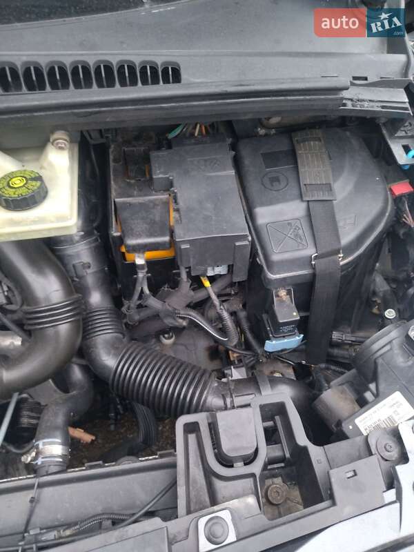 Мікровен Peugeot 5008 2010 в Вінниці