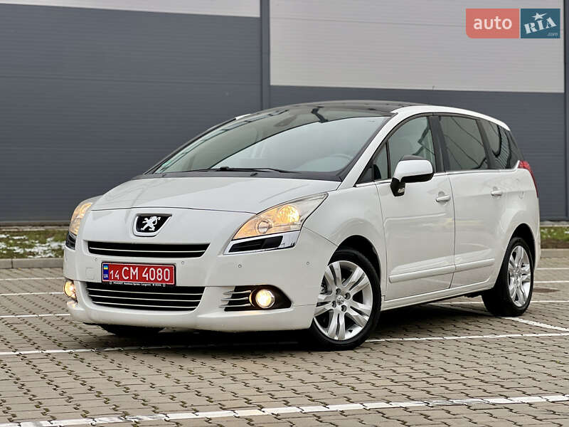 Peugeot 5008 2011
