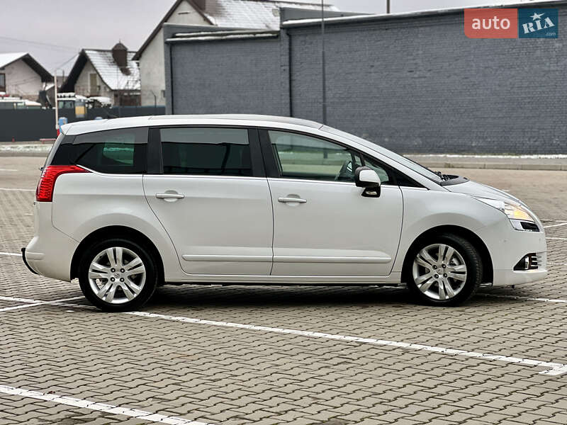 Мікровен Peugeot 5008 2011 в Івано-Франківську