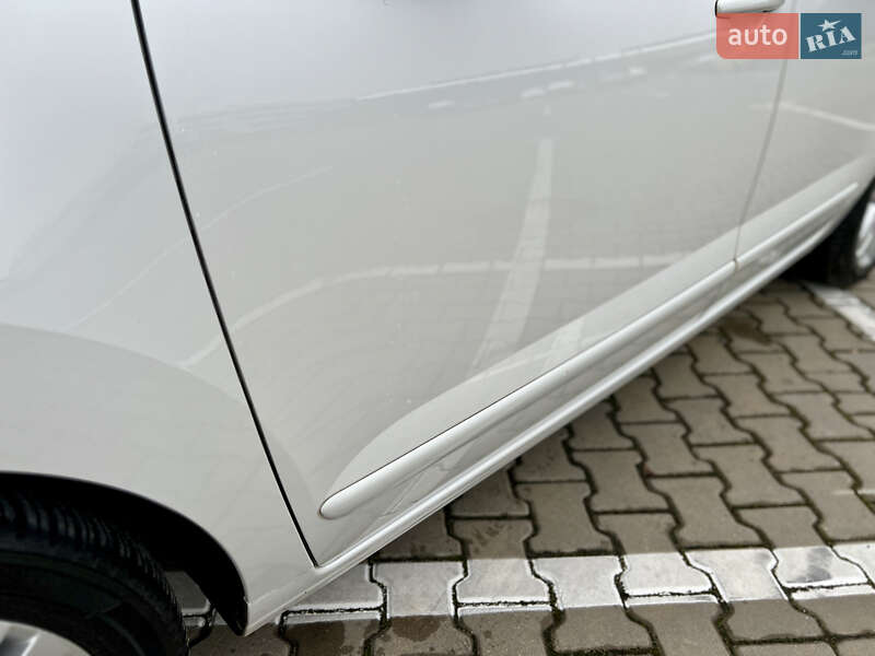 Мікровен Peugeot 5008 2011 в Івано-Франківську