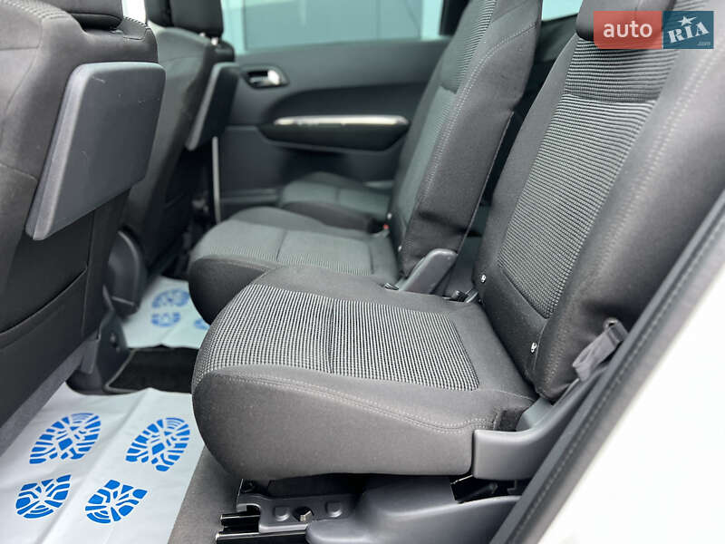 Мікровен Peugeot 5008 2011 в Івано-Франківську