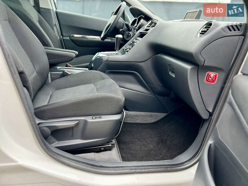 Мікровен Peugeot 5008 2011 в Івано-Франківську