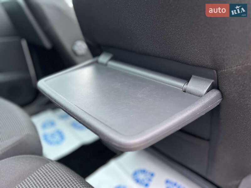 Мікровен Peugeot 5008 2011 в Івано-Франківську