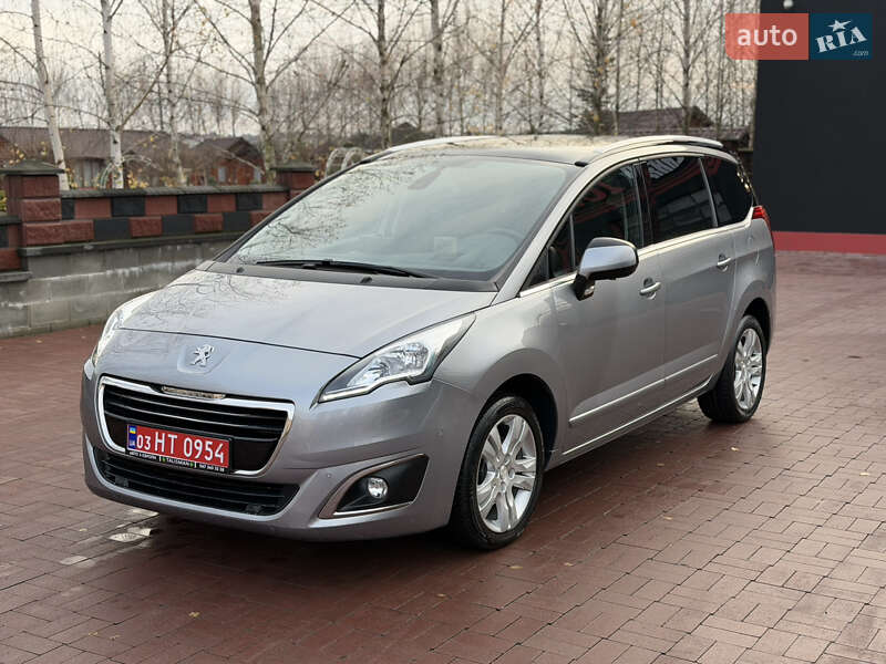 Микровэн Peugeot 5008 2015 в Ровно