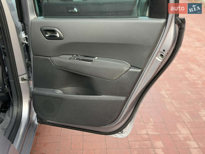 Микровэн Peugeot 5008 2015 в Ровно