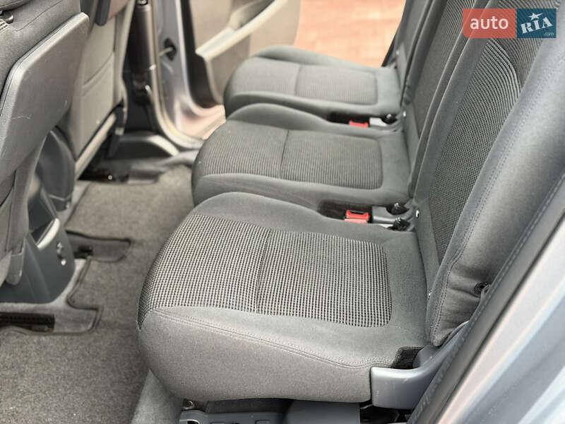 Микровэн Peugeot 5008 2015 в Ровно