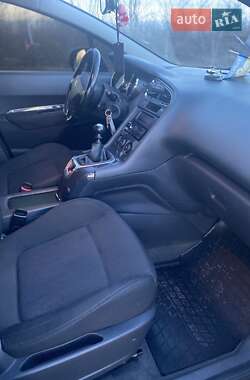 Мікровен Peugeot 5008 2010 в Володимирі