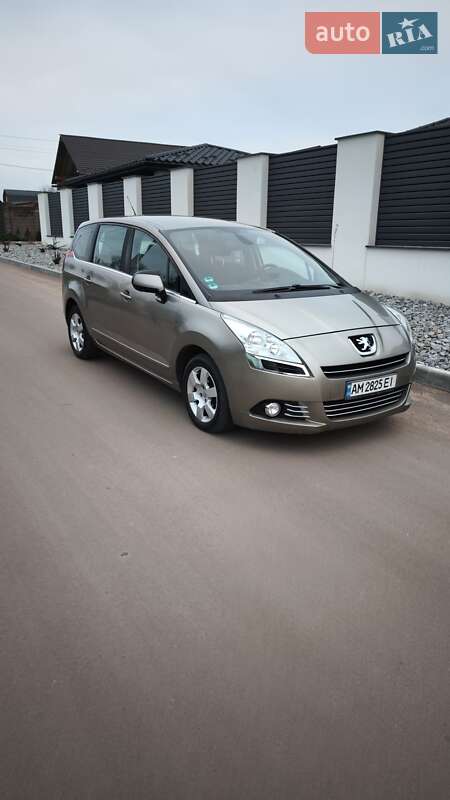 Peugeot 5008 2010