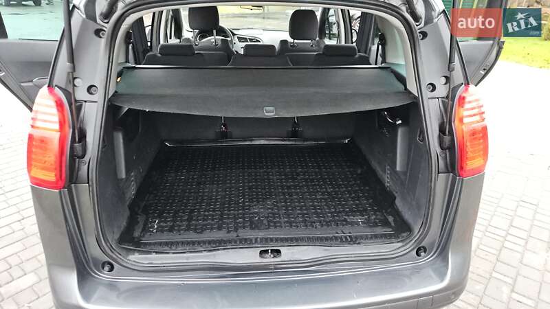 Микровэн Peugeot 5008 2014 в Виннице