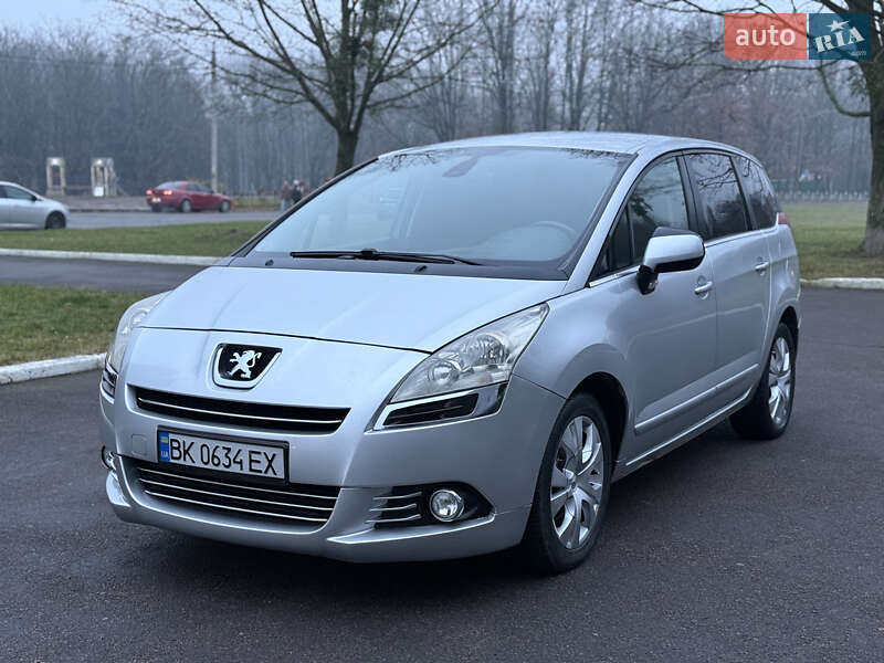 Мікровен Peugeot 5008 2010 в Рівному