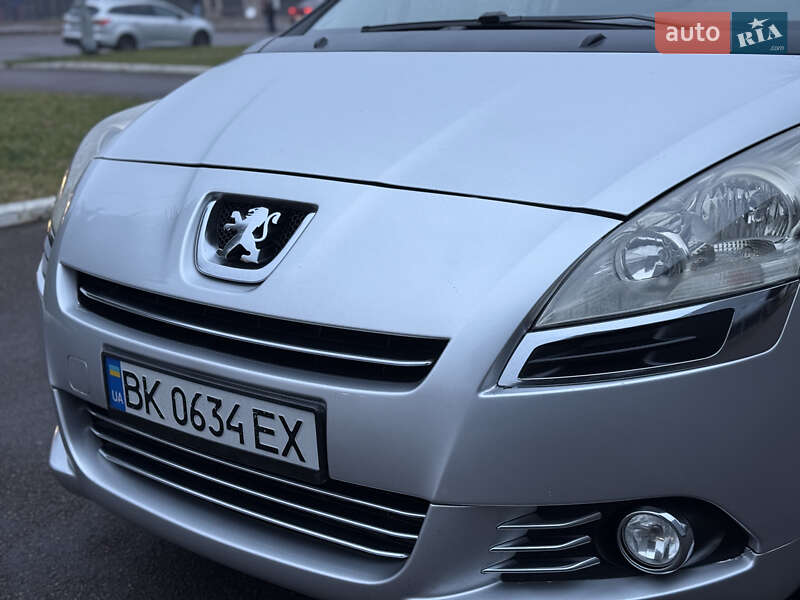 Мікровен Peugeot 5008 2010 в Рівному