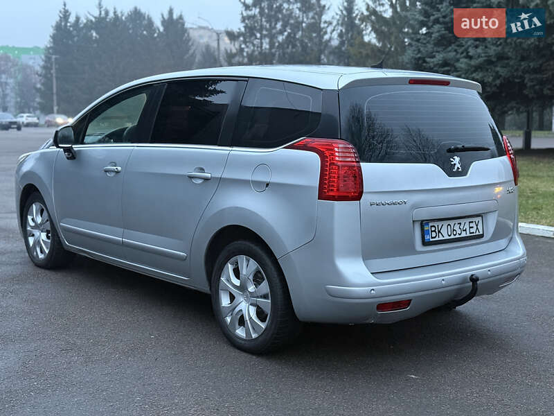 Мікровен Peugeot 5008 2010 в Рівному