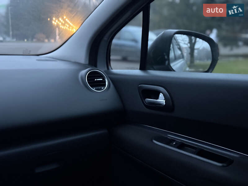 Мікровен Peugeot 5008 2010 в Рівному