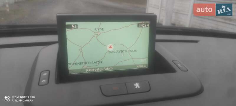 Микровэн Peugeot 5008 2015 в Нетешине фото 12 Микровэн Peugeot 5008 2015 в Нетешине