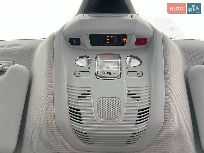 Внедорожник / Кроссовер Peugeot 5008 2017 в Киеве фото 26 Внедорожник / Кроссовер Peugeot 5008 2017 в Киеве